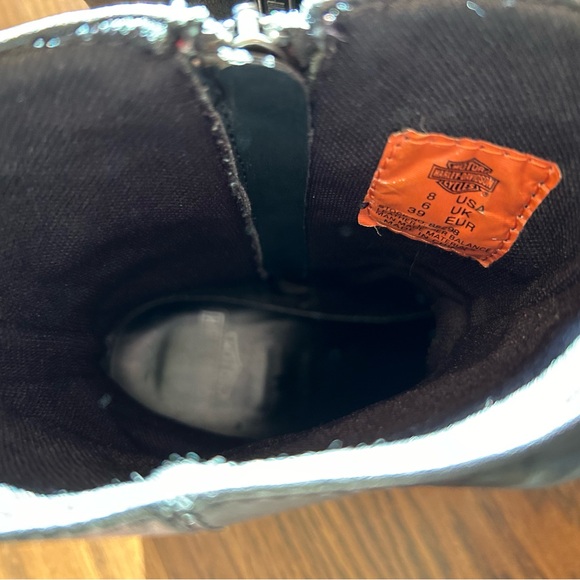 Harley Davidson boots size 8, and limited edition belt buckle - Picture 8 of 9